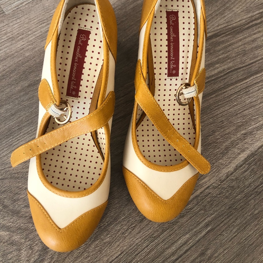 ~3/$15 B.A.I.T. Heeled Shoes Size 8.5